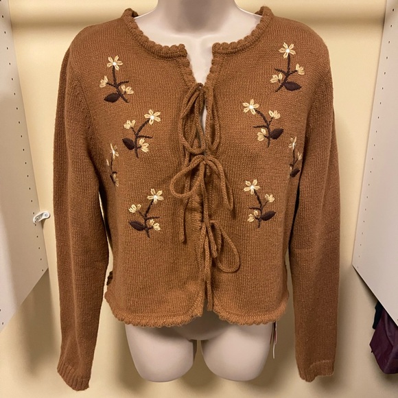 Cider Brown Floral Embroidery Women's Sweater - Picture 6 of 10